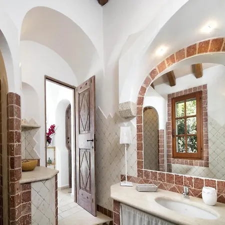 Casa San Salvador * Arzachena